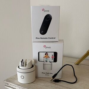 Pivo Pod Lite White with Remote Control